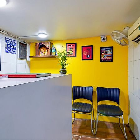 Brill Rooms Near City Centre Metro Station Calcutta Exterior foto