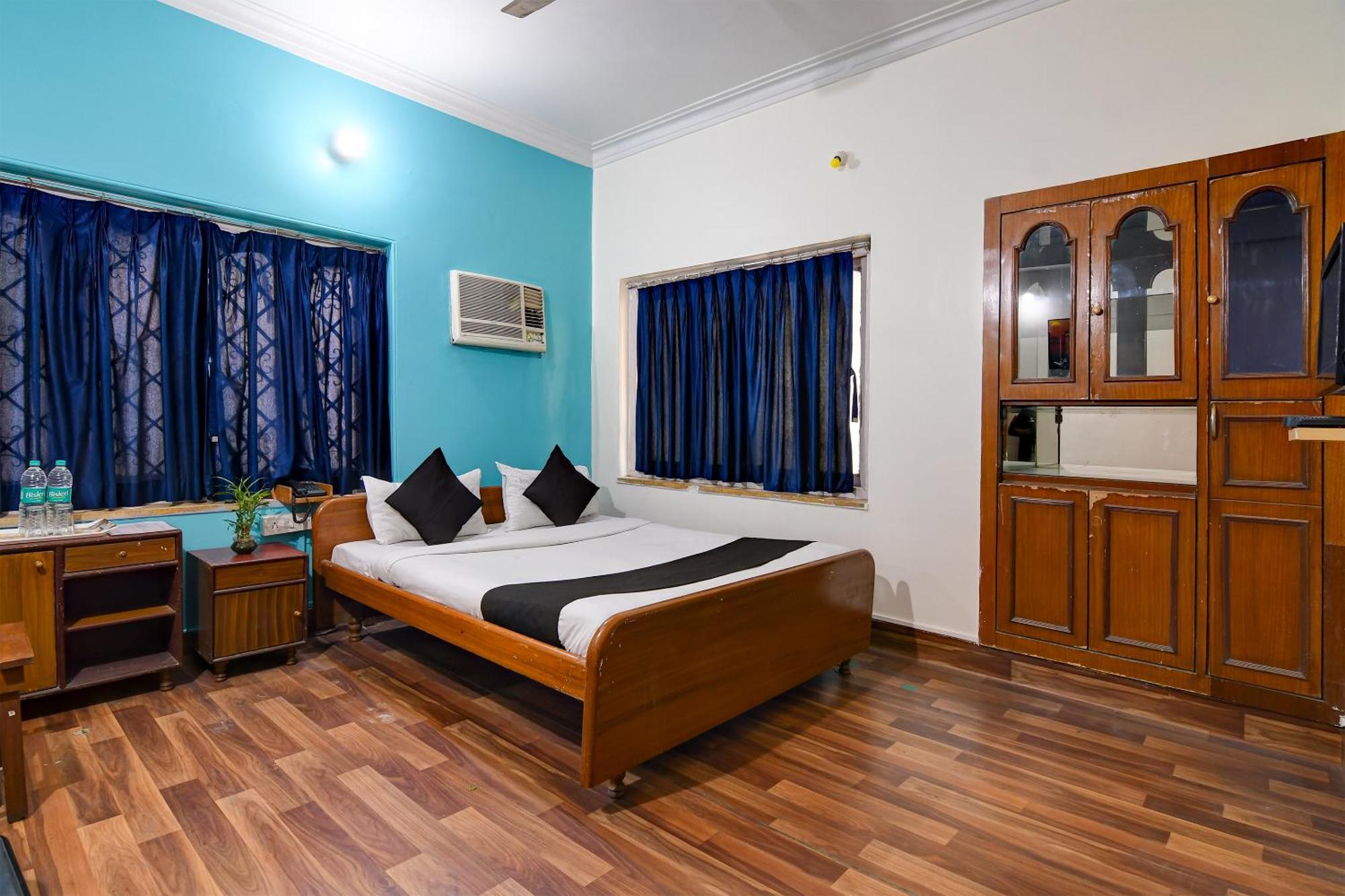 Brill Rooms Near City Centre Metro Station Calcutta Exterior foto